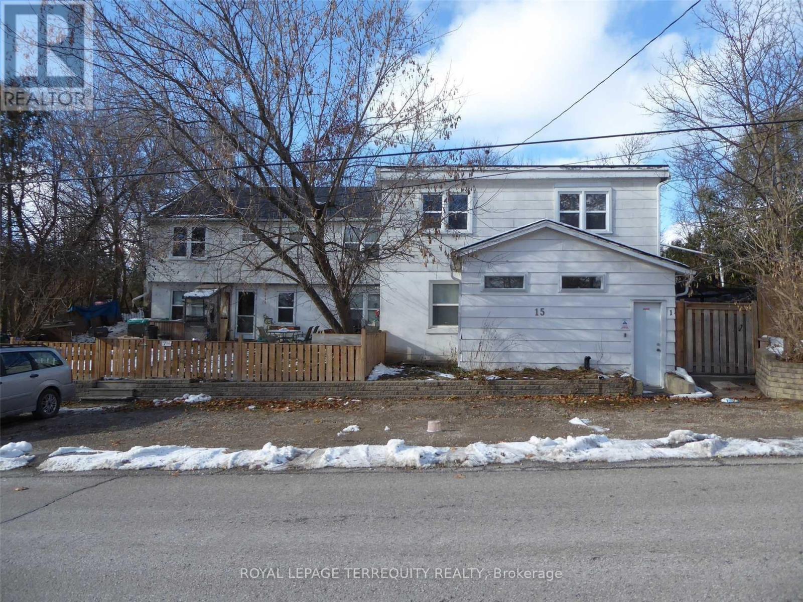 7 - 15 John Street, Halton Hills, Ontario  L7G 2J6 - Photo 1 - W12179027