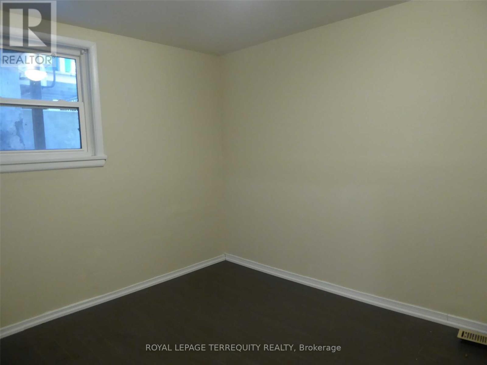 7 - 15 John Street, Halton Hills, Ontario  L7G 2J6 - Photo 10 - W12179027