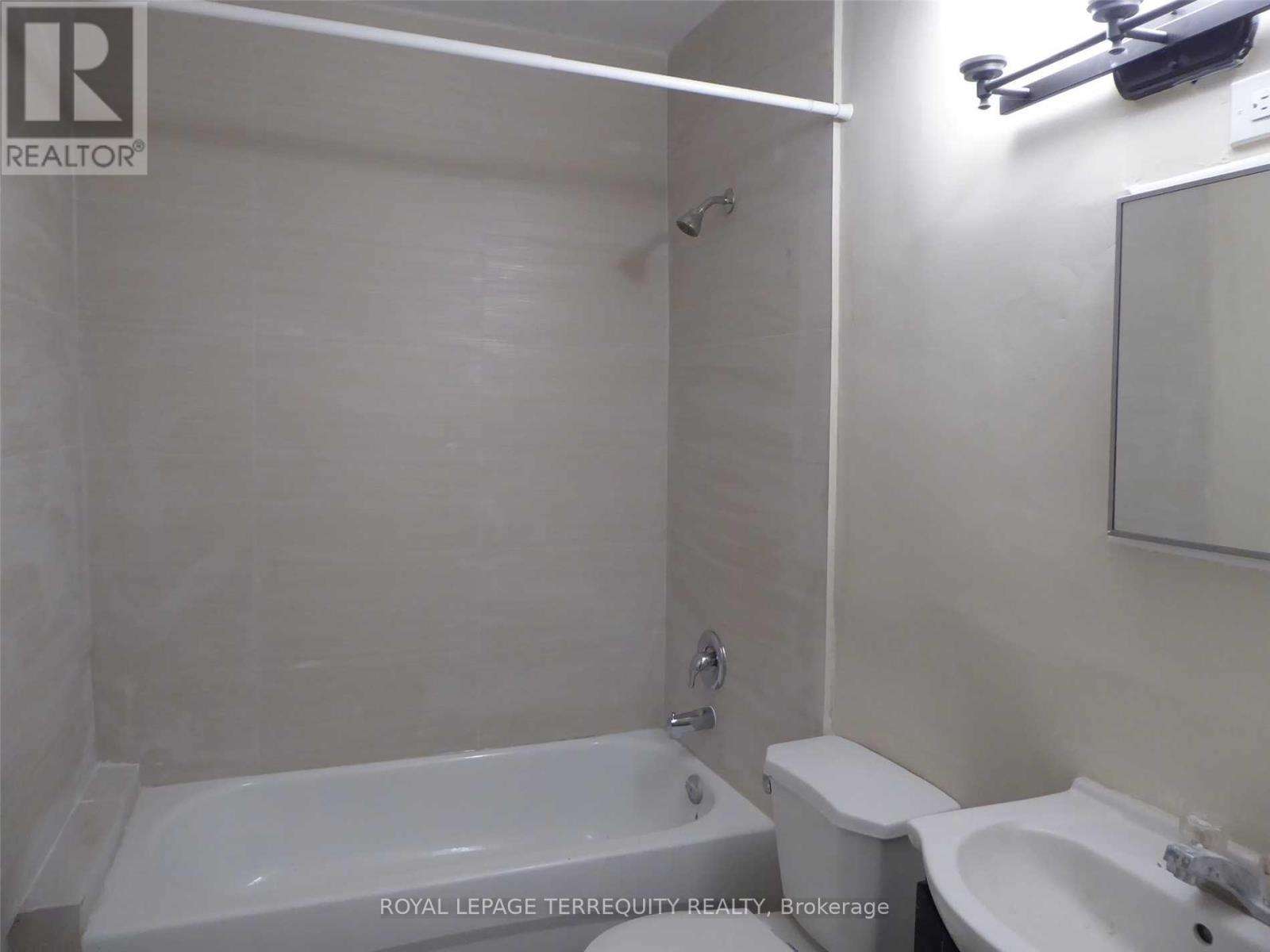 7 - 15 John Street, Halton Hills, Ontario  L7G 2J6 - Photo 12 - W12179027