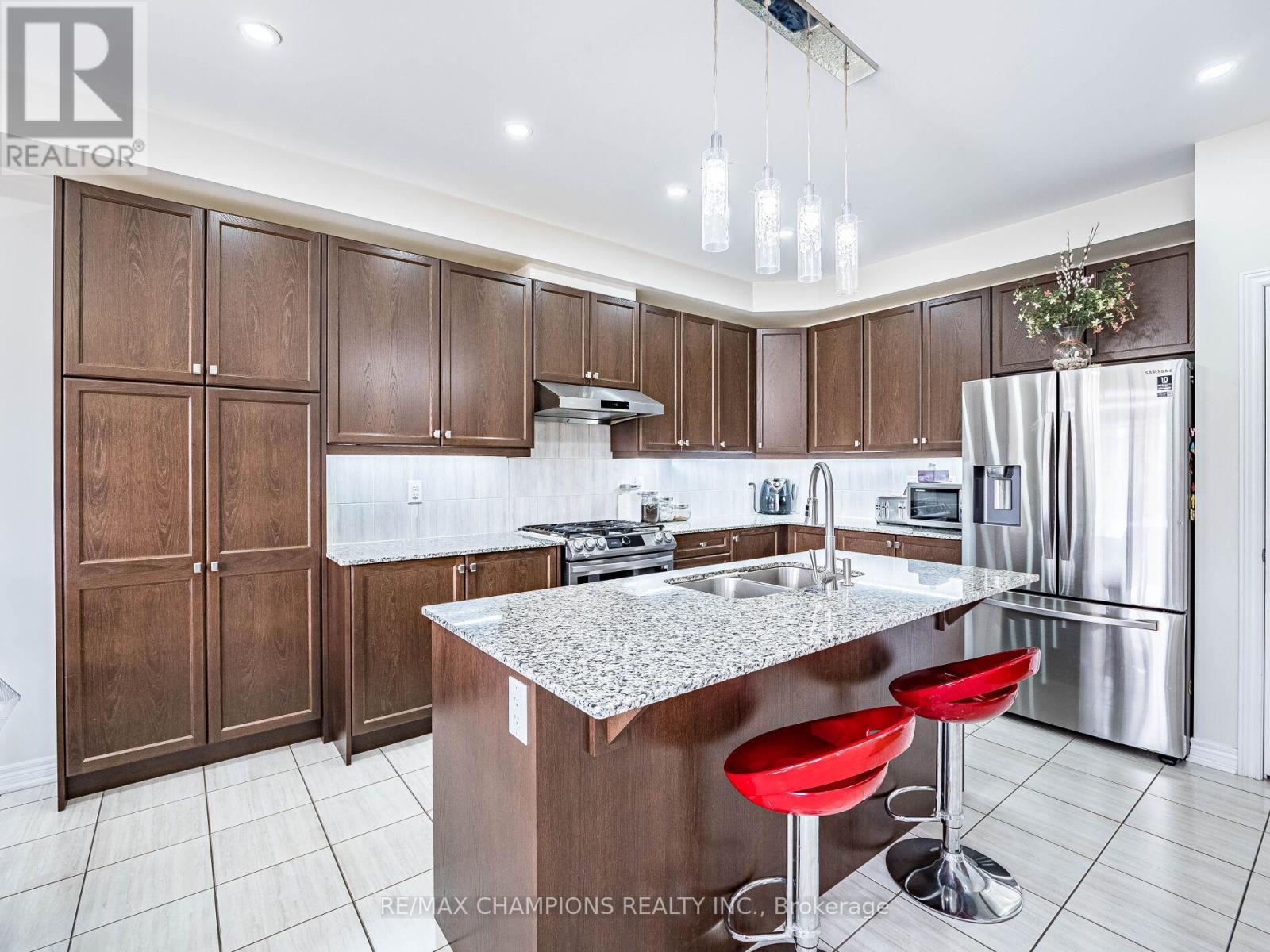 12 Fruitvale Circle, Brampton (Northwest Brampton), Ontario  L7A 5B8 - Photo 20 - W12179032