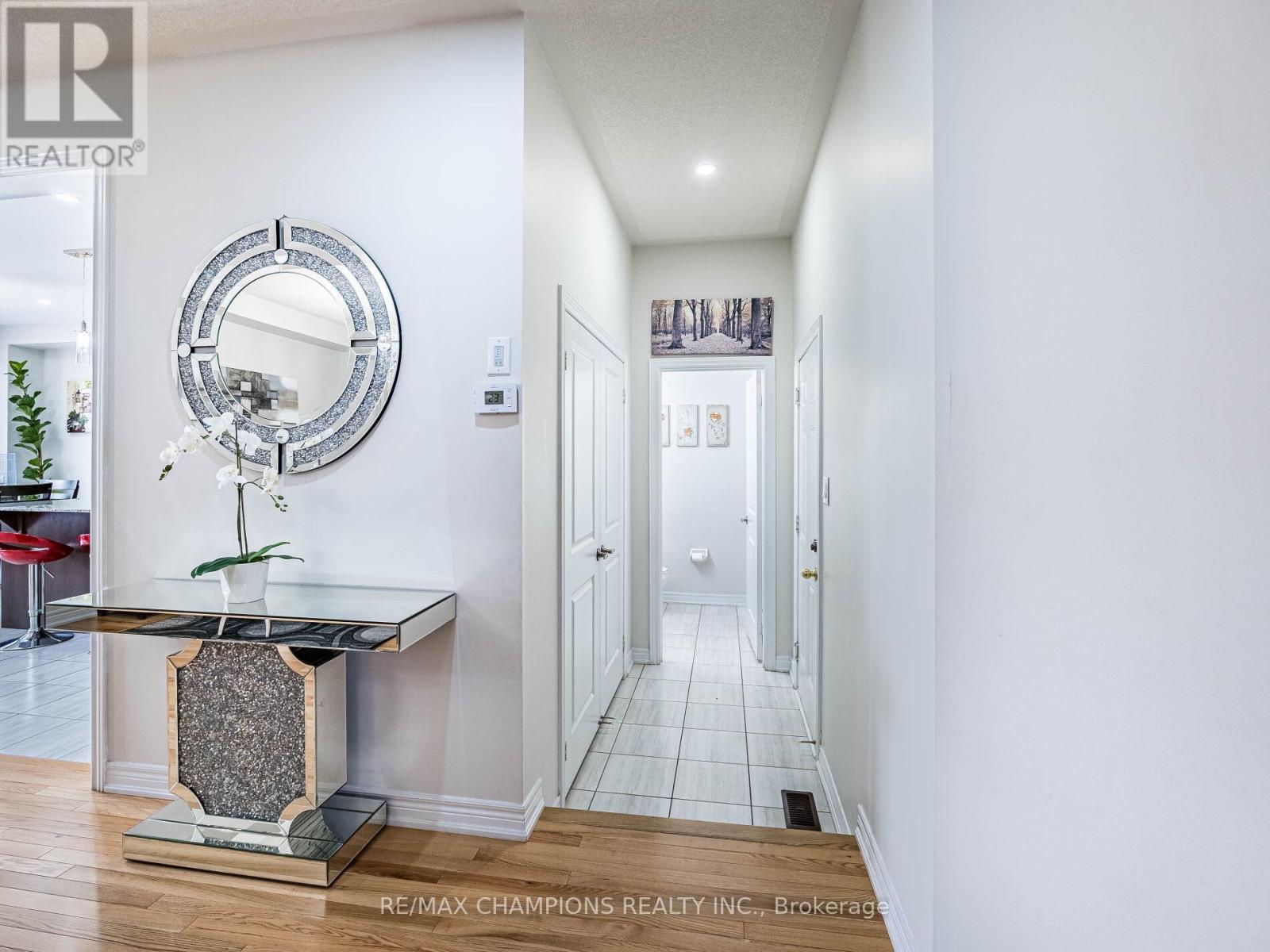 12 Fruitvale Circle, Brampton (Northwest Brampton), Ontario  L7A 5B8 - Photo 25 - W12179032