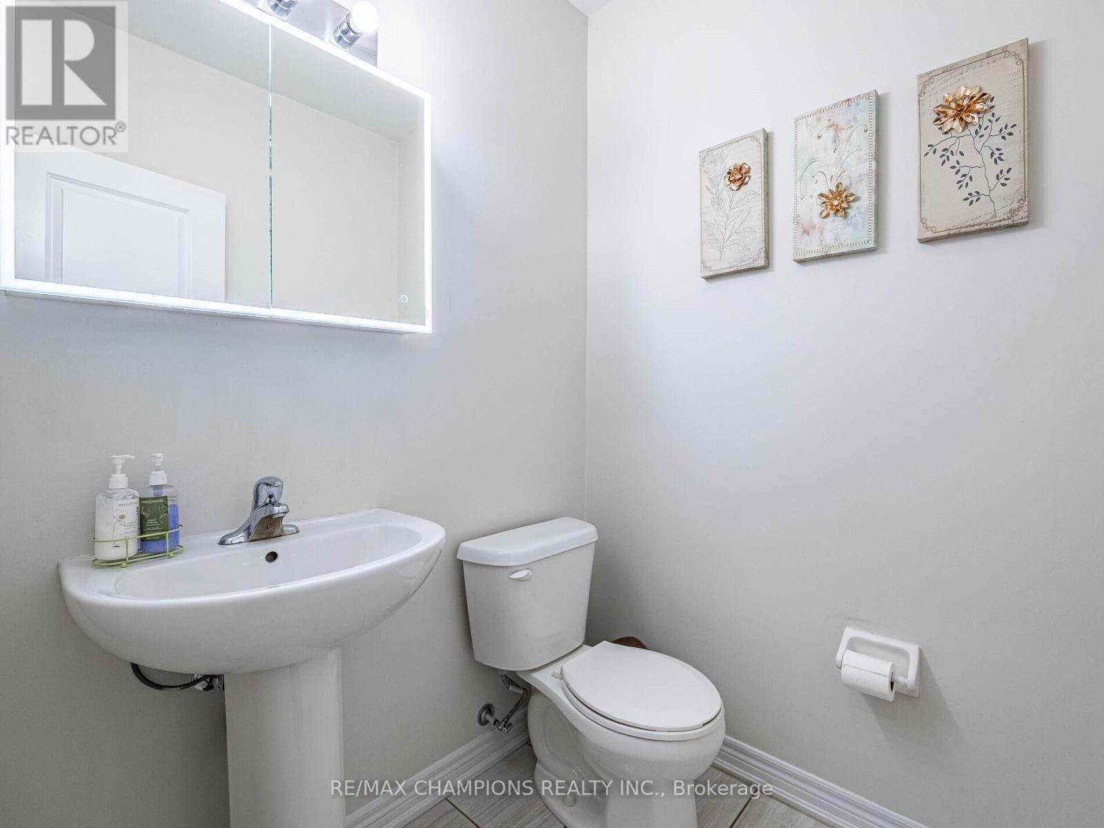 12 Fruitvale Circle, Brampton (Northwest Brampton), Ontario  L7A 5B8 - Photo 27 - W12179032