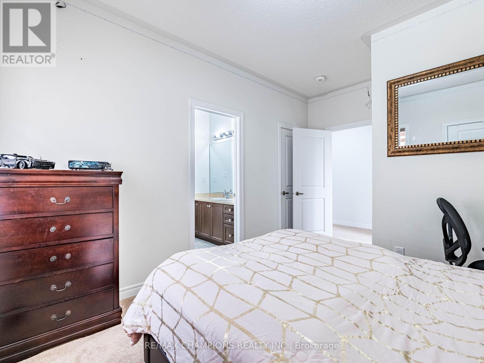 12 Fruitvale Circle, Brampton (Northwest Brampton), Ontario  L7A 5B8 - Photo 36 - W12179032