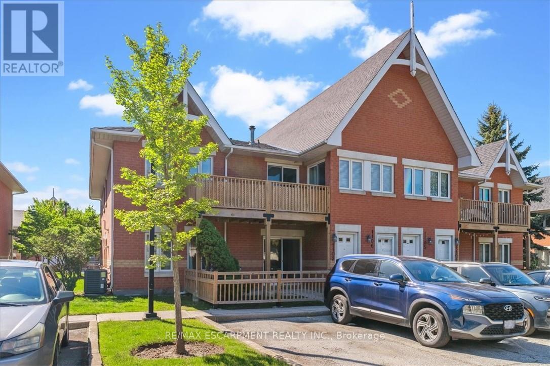1102 - 4140 Foxwood Drive, Burlington, Ontario  L7M 4R4 - Photo 1 - W12179040