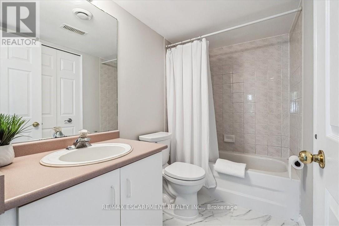 1102 - 4140 Foxwood Drive, Burlington, Ontario  L7M 4R4 - Photo 11 - W12179040