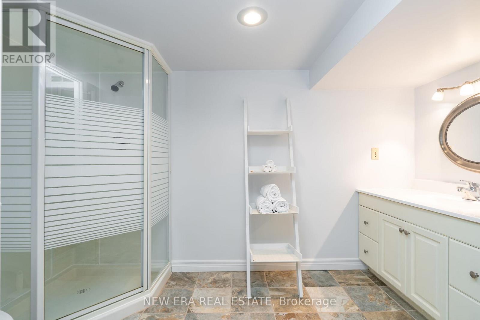 6 Cairnmore Court, Brampton, Ontario  L6Z 1T6 - Photo 33 - W12179053