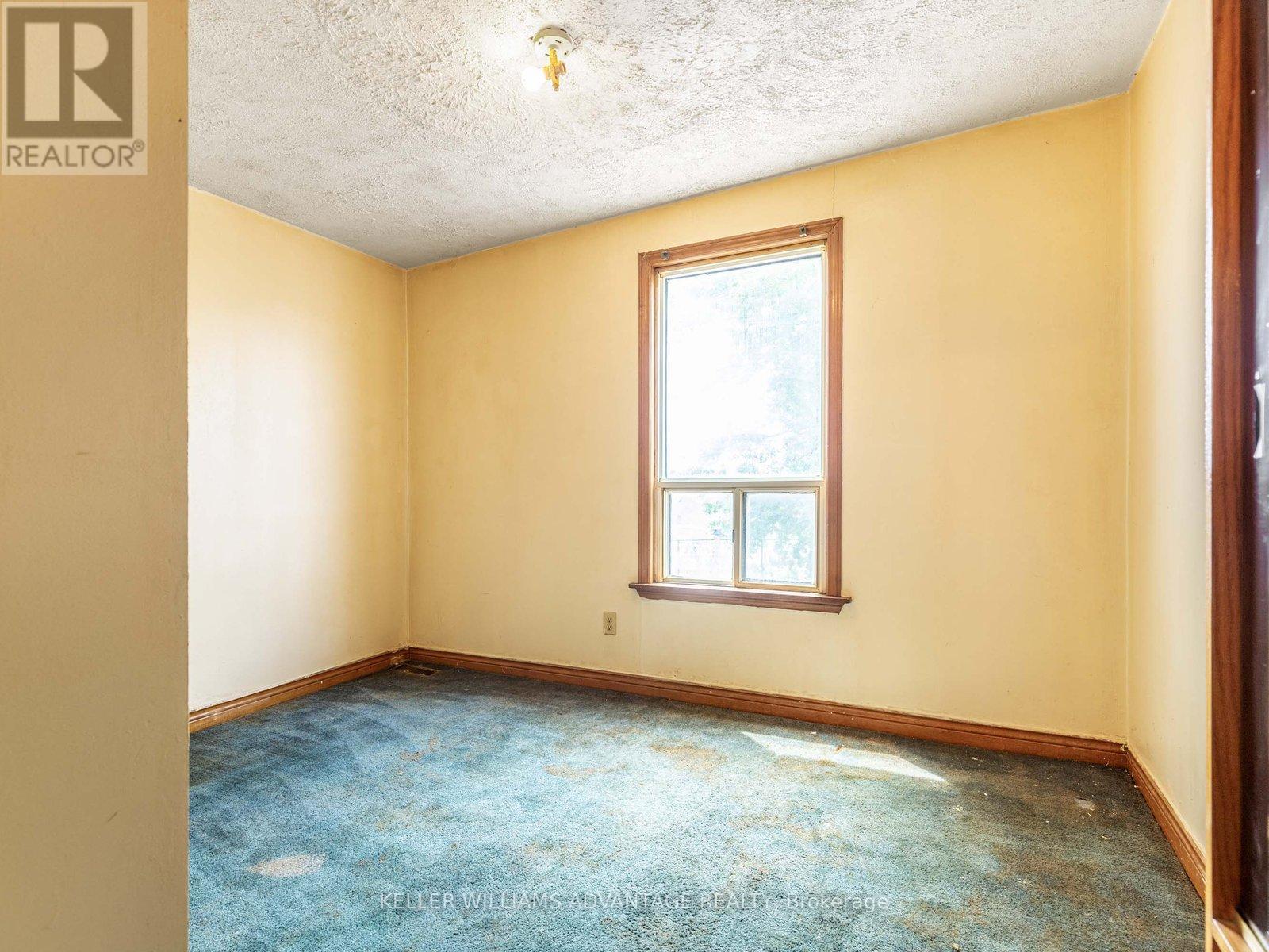 28 Miller Street, Toronto, Ontario  M6N 2Z7 - Photo 12 - W12179063