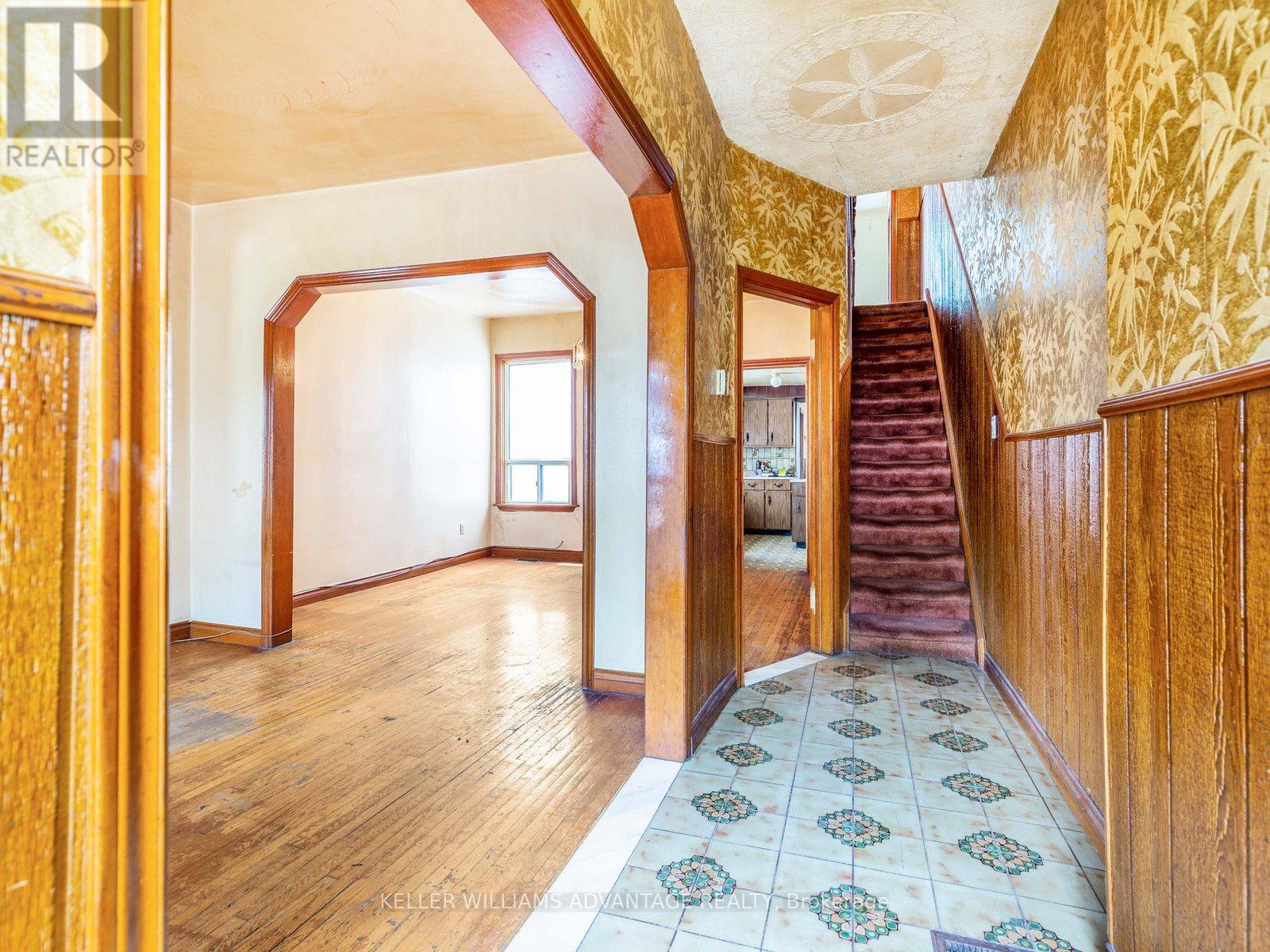 28 Miller Street, Toronto, Ontario  M6N 2Z7 - Photo 3 - W12179063