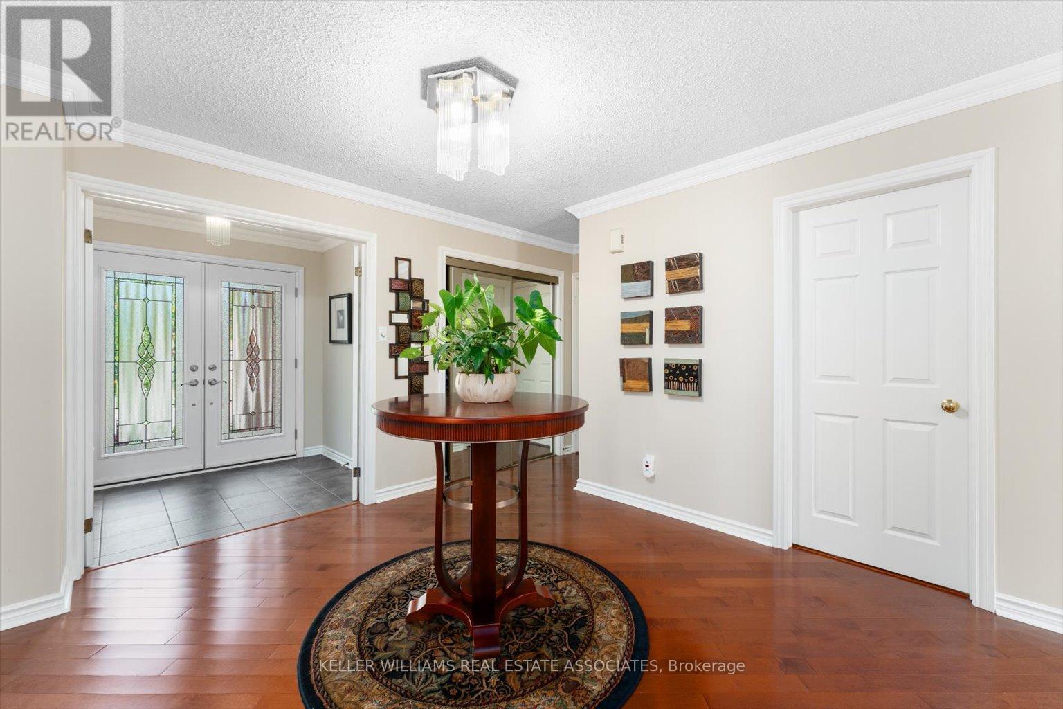 Property at 1546 HOLLYWELL AVENUE image 5