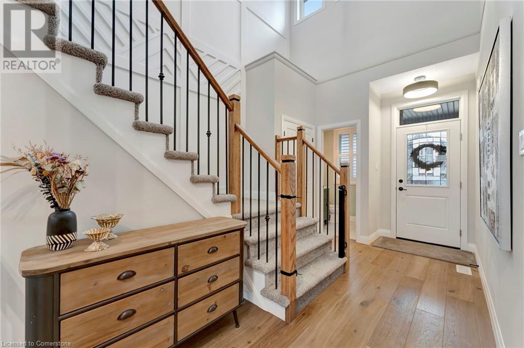 Property at 27 QUEENSGATE Crescent image 1