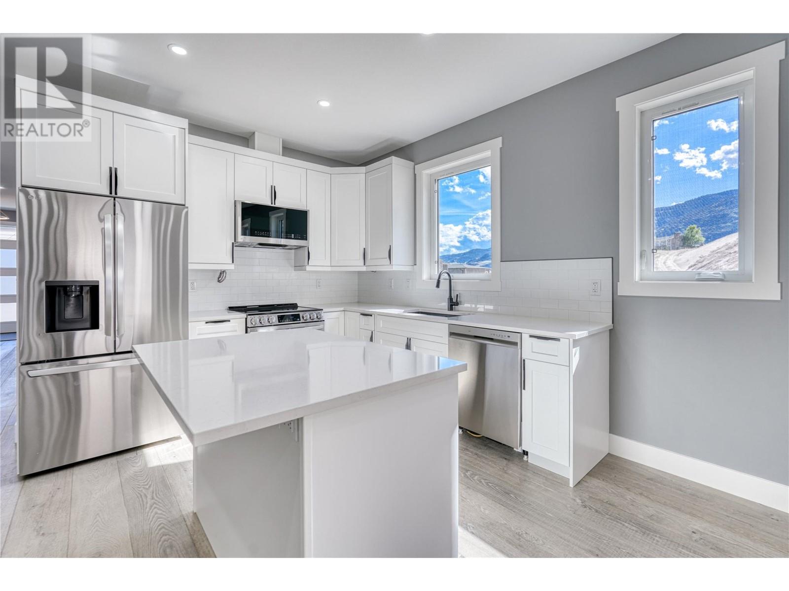 1250 Copper Road, Oliver, BC V0H1T5