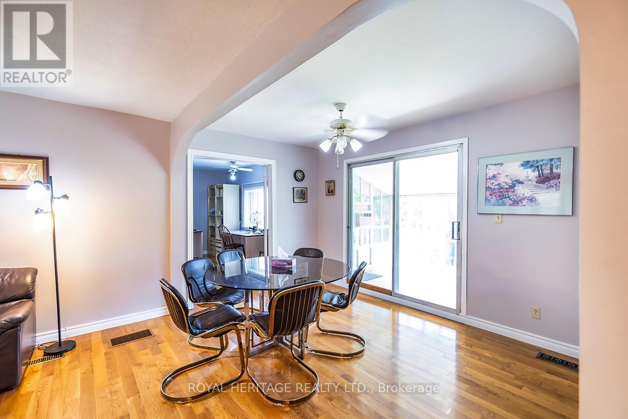 28 Butternut Drive, Kawartha Lakes (Fenelon), Ontario  K9V 4R1 - Photo 15 - X12178928