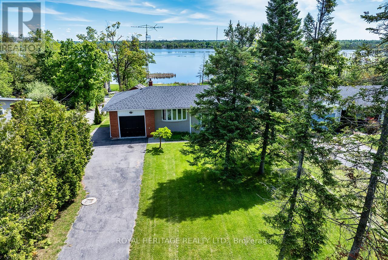 Property at 28 BUTTERNUT DRIVE image 3