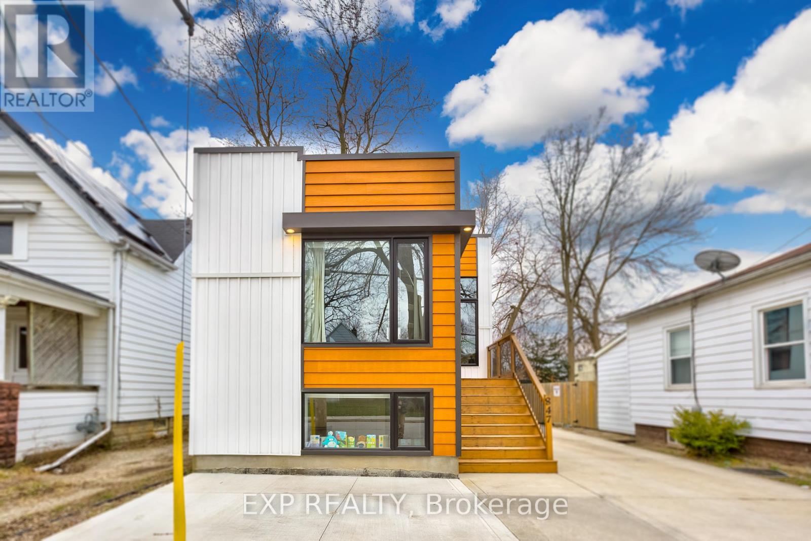 Photo 4 of 45 for 847 Stedwell Street
