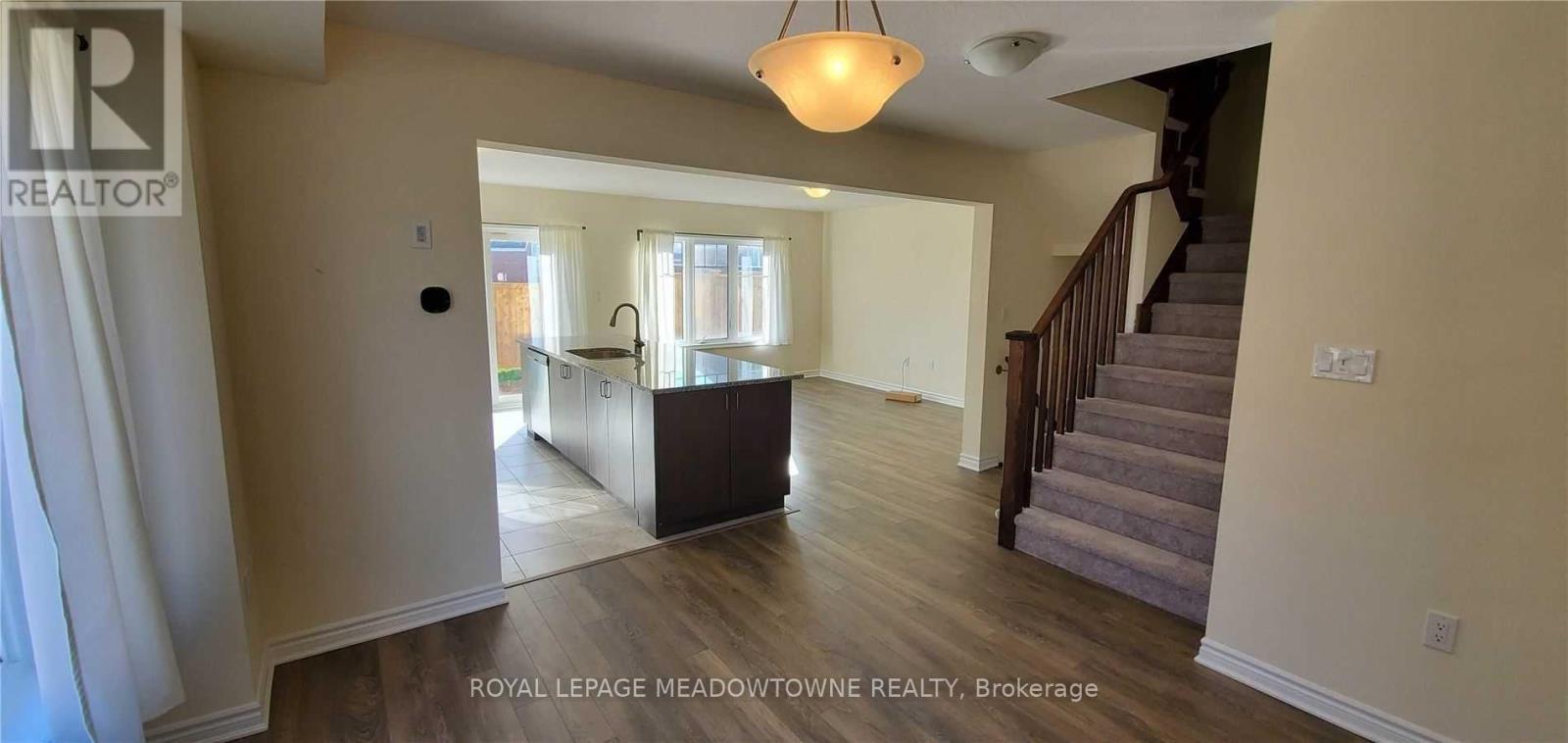 92 - 143 Ridge Road, Cambridge, Ontario  N3E 0E1 - Photo 8 - X12178985