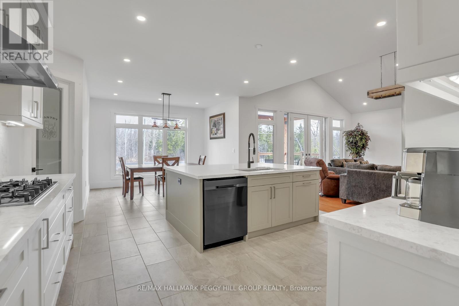 135 Old Highway 26 Crescent E, Meaford, Ontario  N4L 1W7 - Photo 11 - X12179000