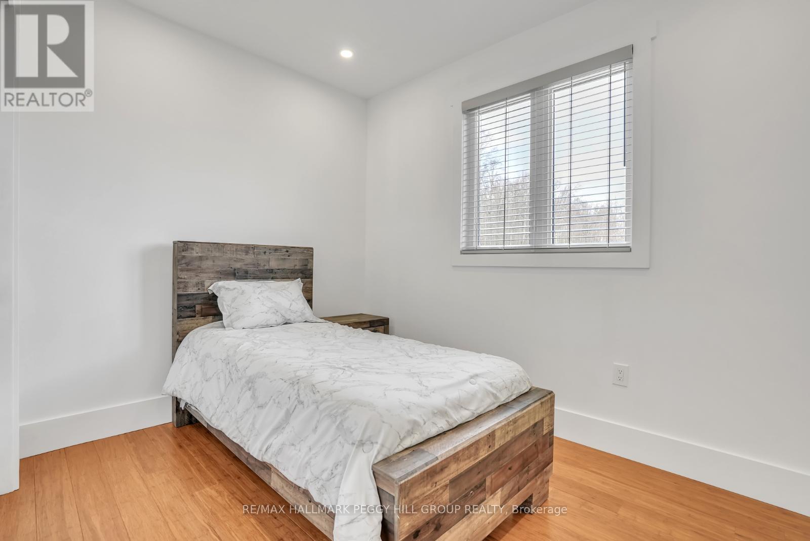 135 Old Highway 26 Crescent E, Meaford, Ontario  N4L 1W7 - Photo 18 - X12179000