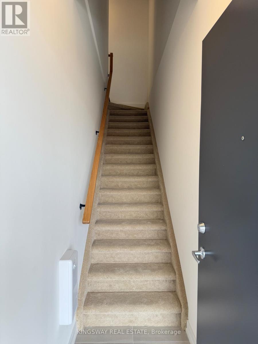 K19 - 40 Palace Street, Kitchener, Ontario  N2E 0L2 - Photo 2 - X12179045