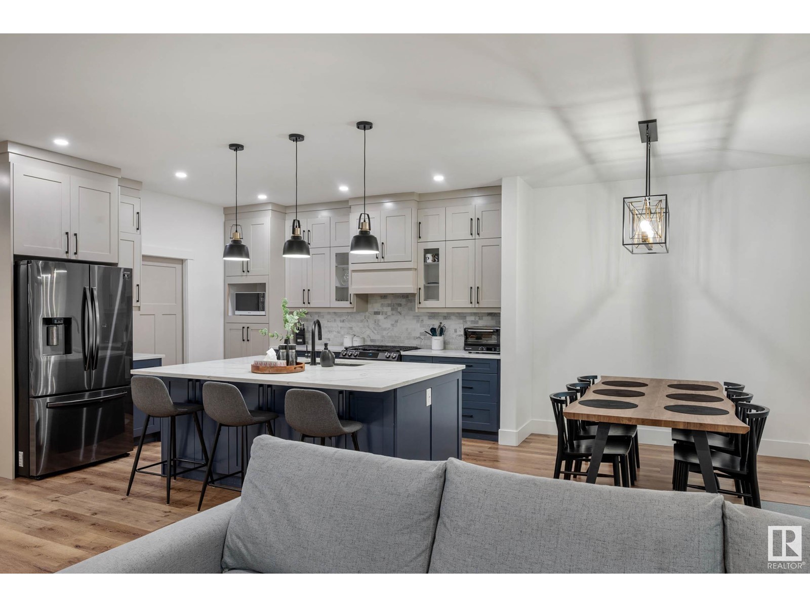 5094 Edgemont Bv Nw, Edmonton, Alberta  T6M 2N6 - Photo 3 - E4438896