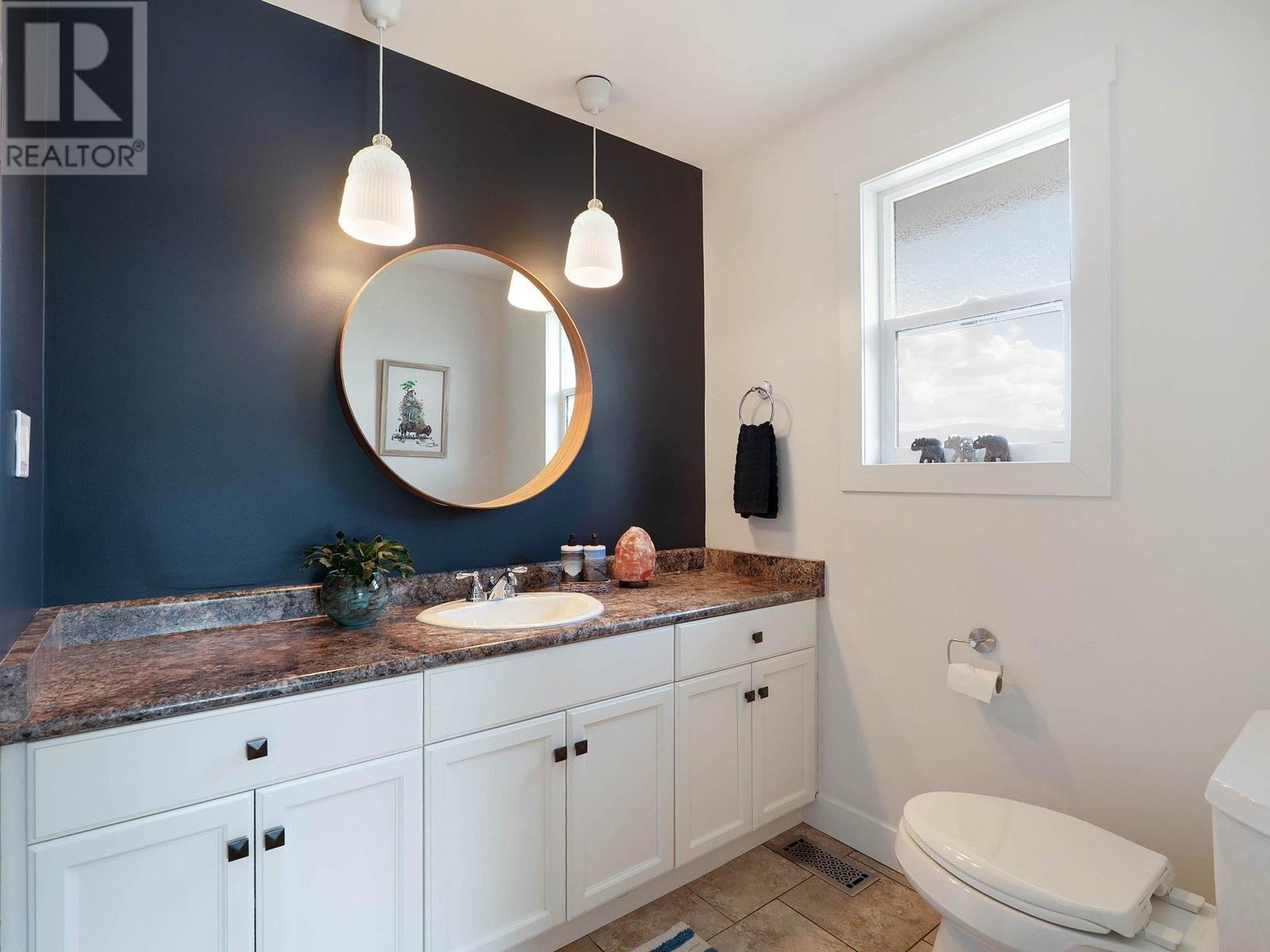 2519 Hillsborough Road, West Kelowna, BC V1Z3E8