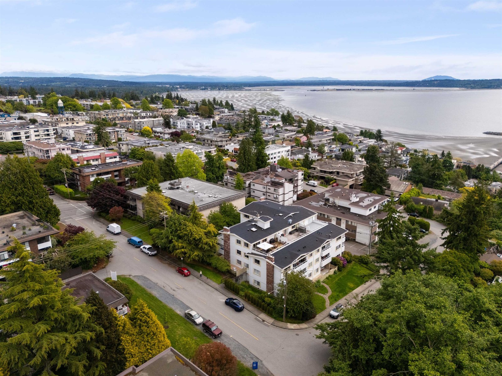305 15010 Roper Avenue, White Rock, British Columbia  V4B 5A9 - Photo 26 - R3008332