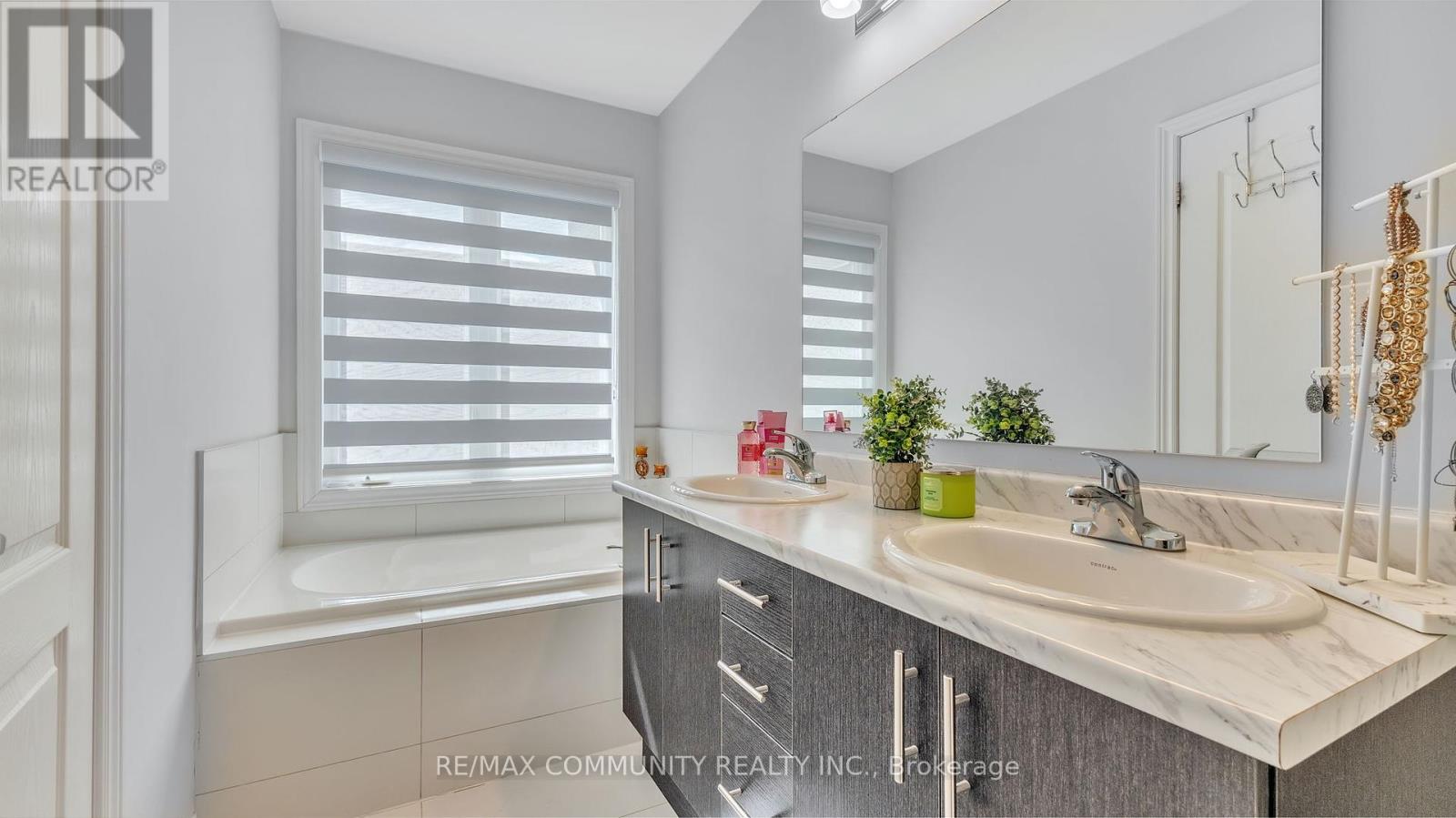 14 Waterleaf Road, Markham (Cornell), Ontario  L6B 1N9 - Photo 26 - N12179091