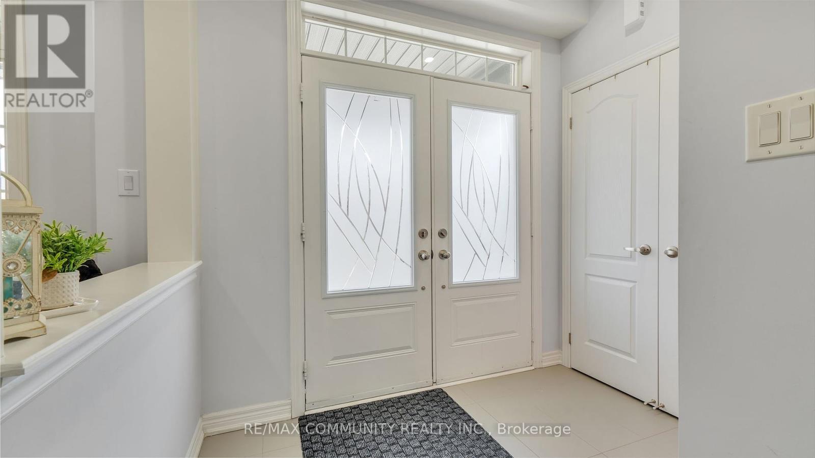 14 Waterleaf Road, Markham (Cornell), Ontario  L6B 1N9 - Photo 5 - N12179091