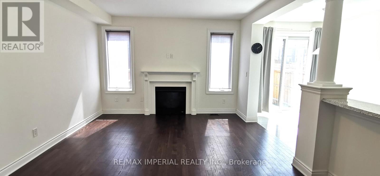 95 Hartney Drive, Richmond Hill, Ontario  L4S 0K5 - Photo 4 - N12179106