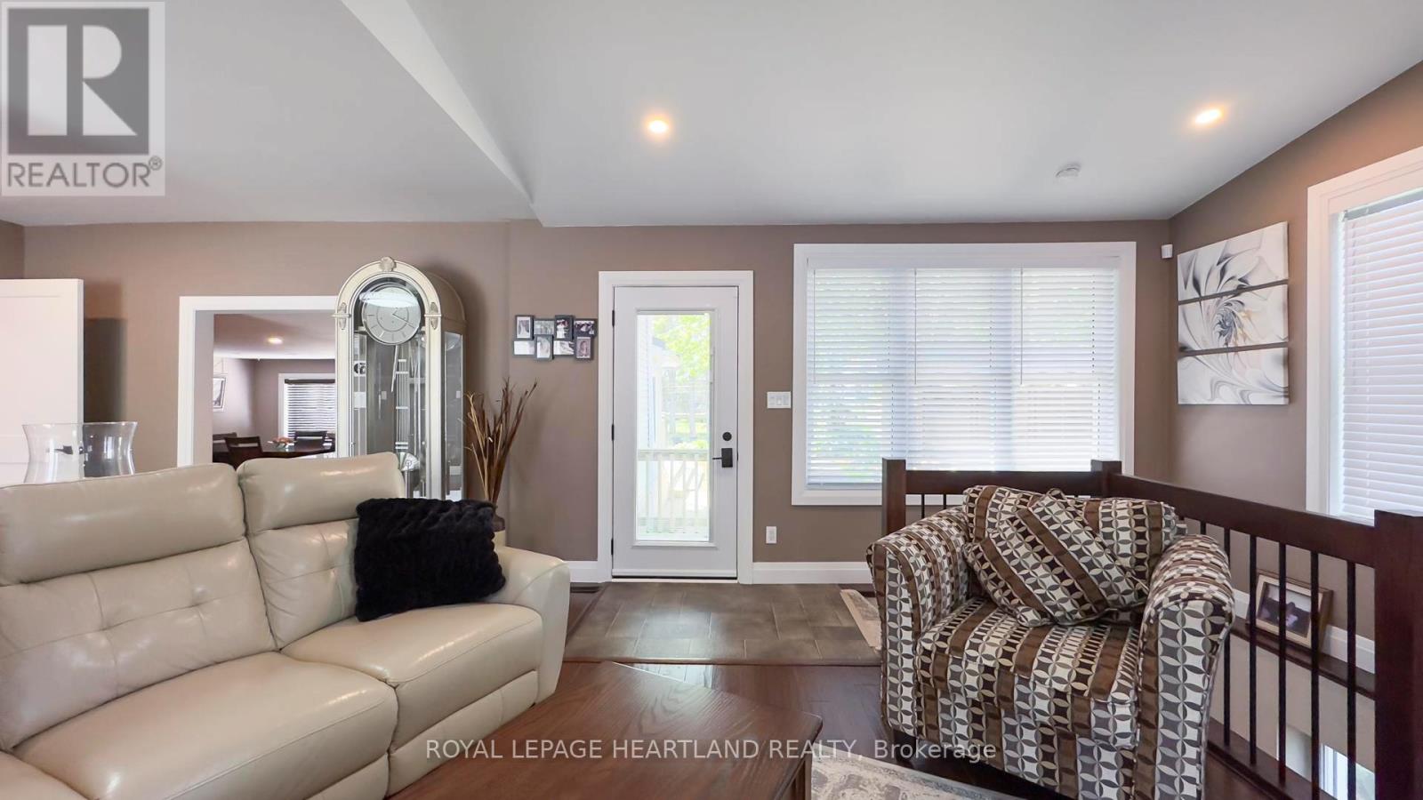 167 Dashwood Road, South Huron, Ontario  N0M 1N0 - Photo 7 - X12179286