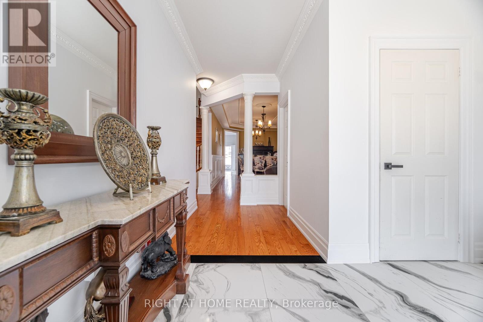 204 Lormel Gate, Vaughan, Ontario  L4H 0C9 - Photo 5 - N12075766