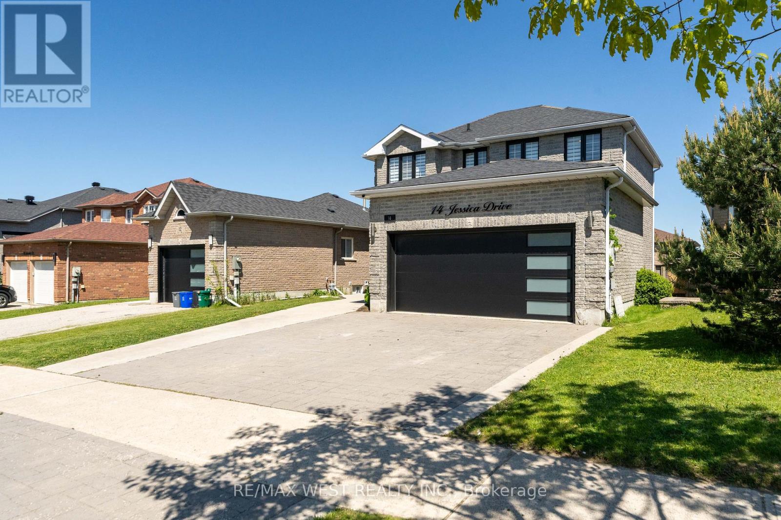 14 Jessica Drive, Barrie, Ontario  L4N 5S5 - Photo 4 - S12179118