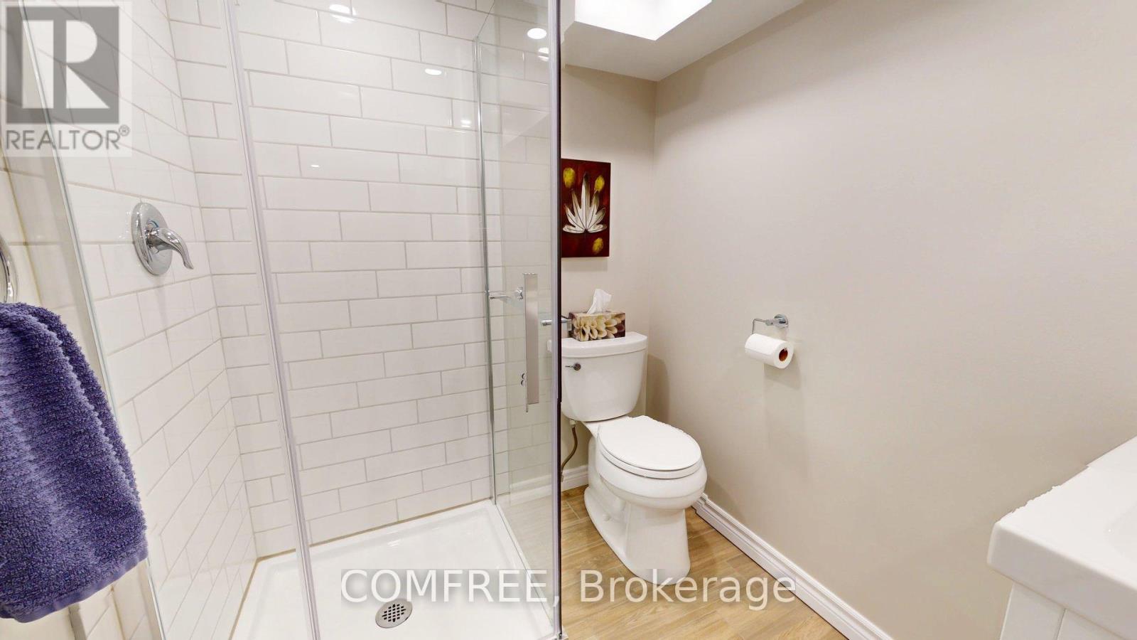 1622 Drake Avenue, Ottawa, Ontario  K1G 0L8 - Photo 15 - X12179173