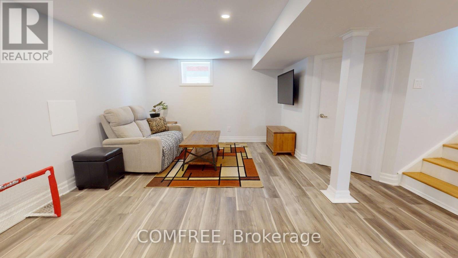 1622 Drake Avenue, Ottawa, Ontario  K1G 0L8 - Photo 19 - X12179173