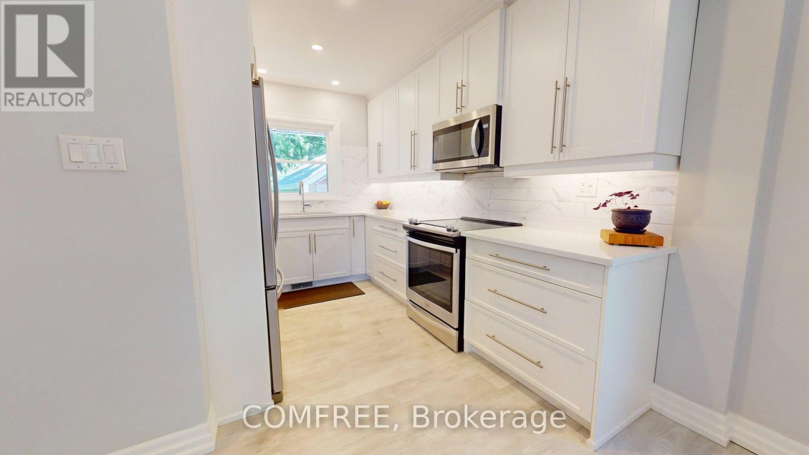 1622 Drake Avenue, Ottawa, Ontario  K1G 0L8 - Photo 7 - X12179173