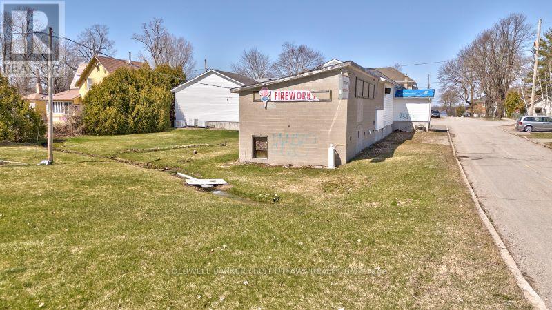 28 Colborne Street, Rideau Lakes, Ontario  K0G 1V0 - Photo 20 - X12179225