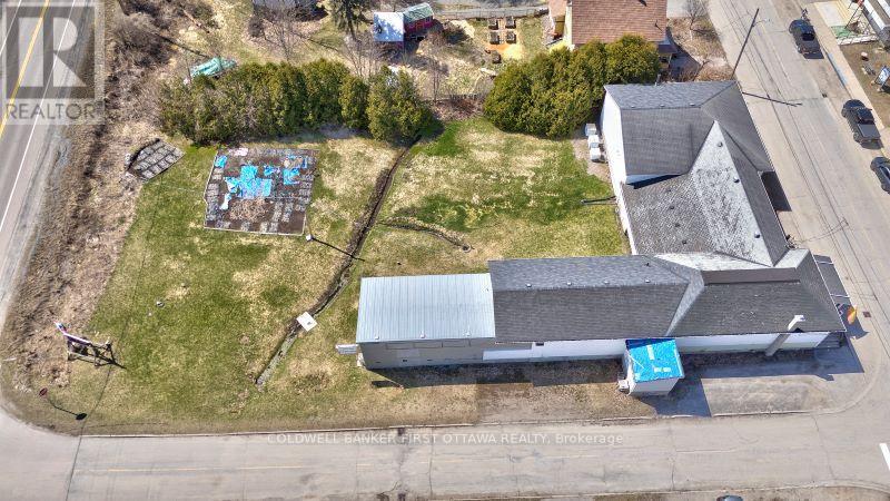 28 Colborne Street, Rideau Lakes, Ontario  K0G 1V0 - Photo 3 - X12179225