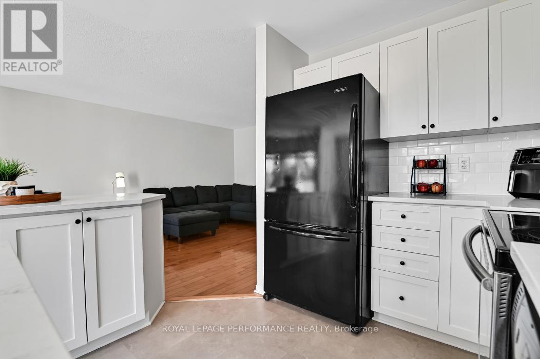 2203 Brockstone Crescent, Ottawa, Ontario  K4A 4V4 - Photo 11 - X12179261