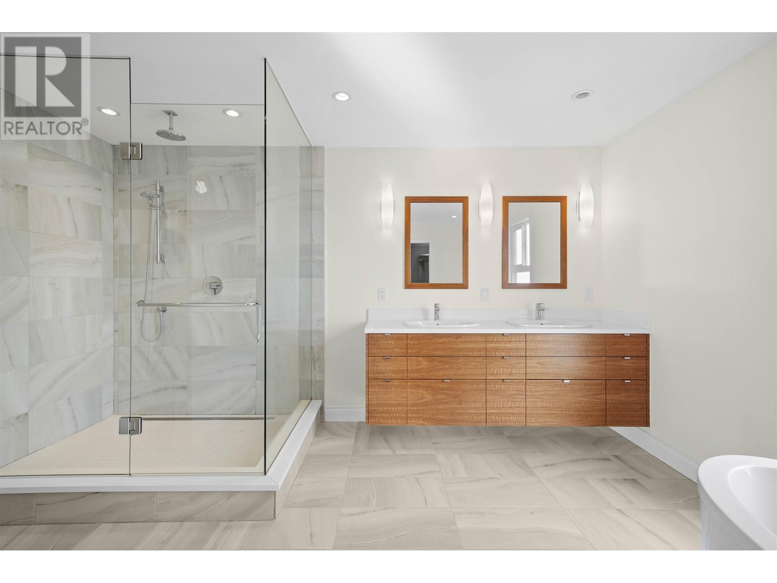 163 Woodland Drive, Tsawwassen, British Columbia  V4L 2H7 - Photo 12 - R3008012