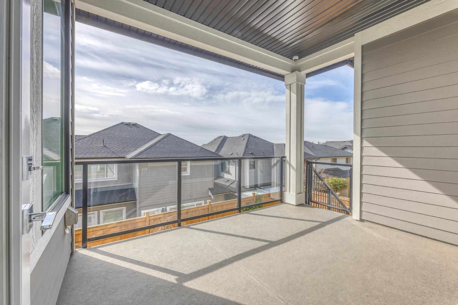 16790 17 Avenue, Surrey, British Columbia  V3Z 0T3 - Photo 11 - R3008335