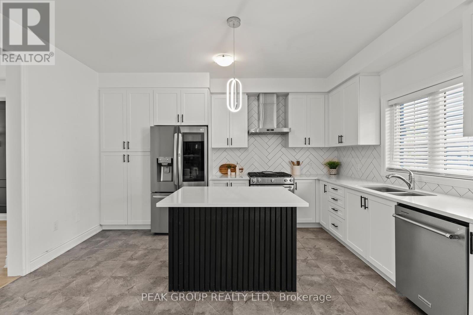 14 Venture Way, Thorold (Rolling Meadows), Ontario  L2V 0G9 - Photo 26 - X12179153