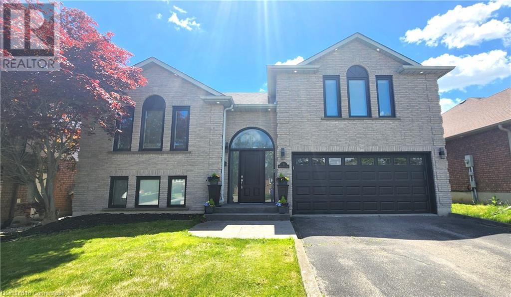 11 MAPLECREST Lane, brantford, Ontario