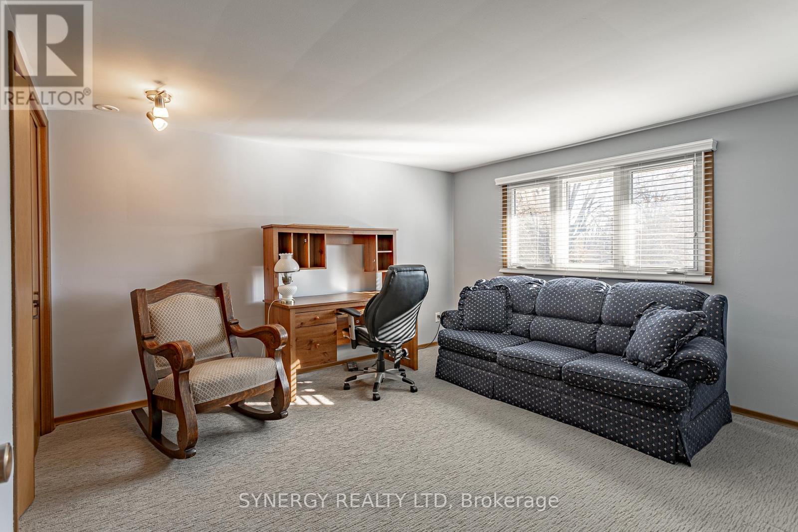 208 Lamore Crescent, Strathroy-Caradoc, Ontario  N7G 2C1 - Photo 27 - X12086518