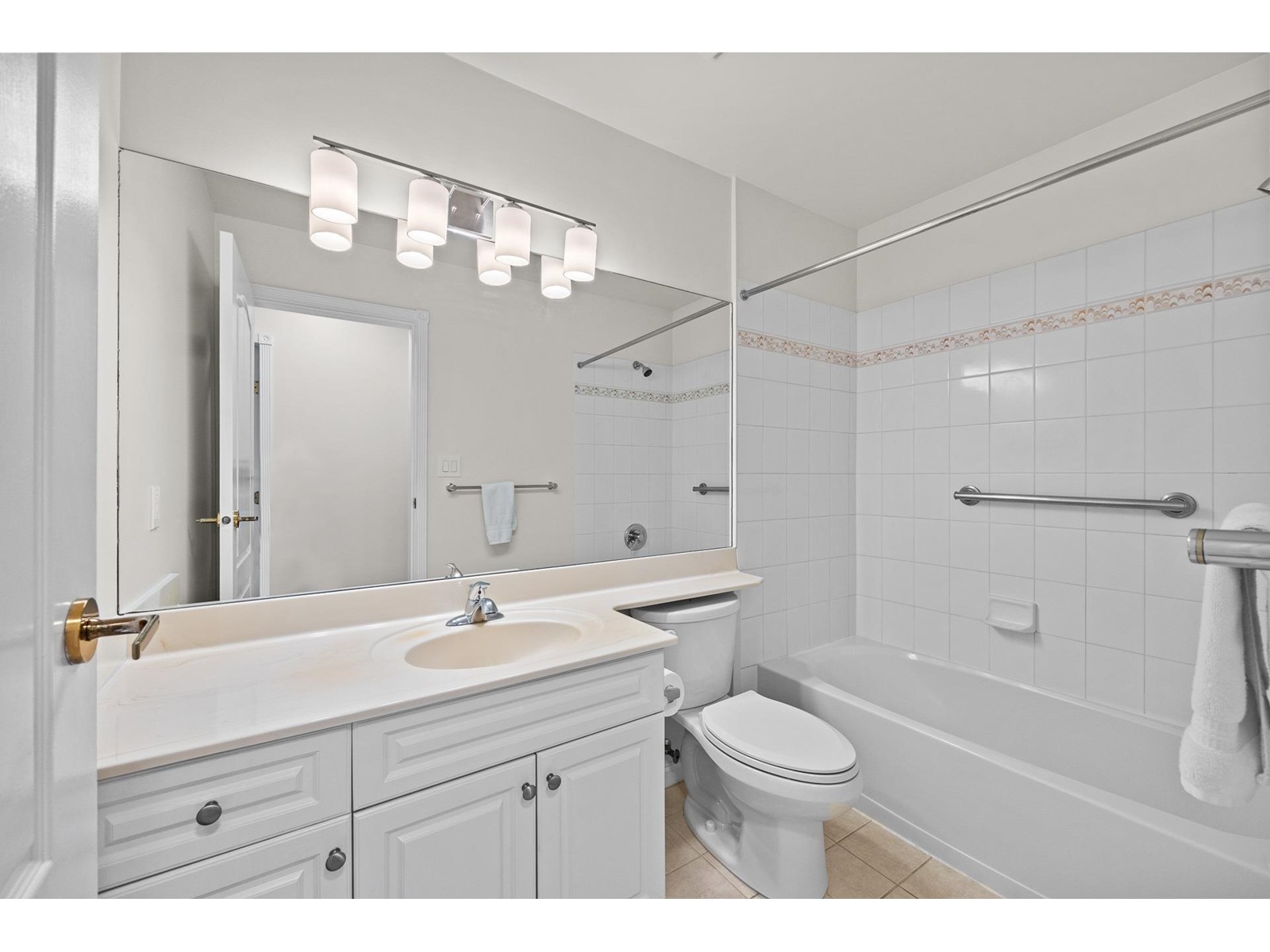 105 1221 Johnston Road, Surrey, British Columbia  V4B 3Y8 - Photo 25 - R3008151