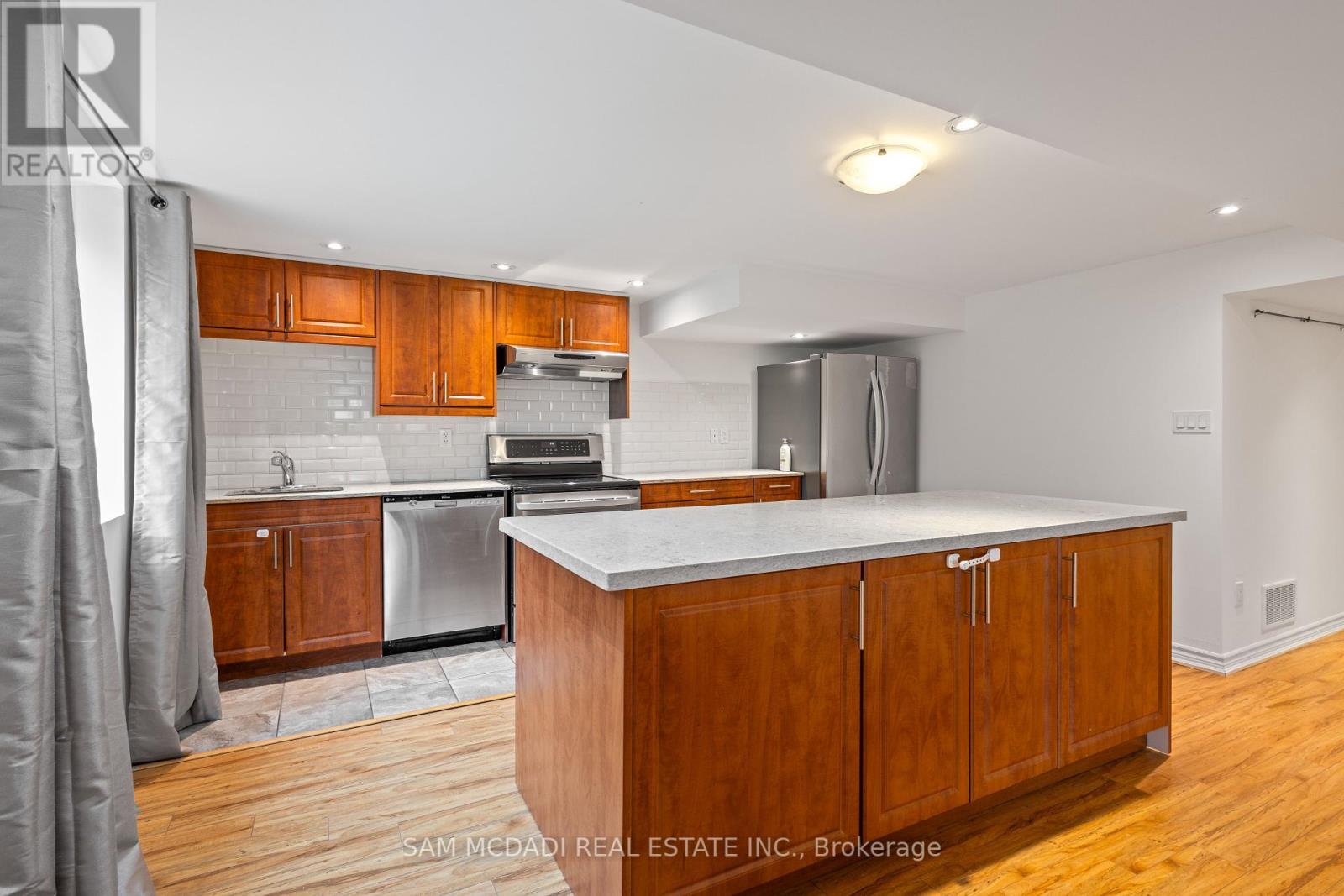 2492 Erin Centre Boulevard, Mississauga, Ontario  L5M 5B2 - Photo 34 - W12179107
