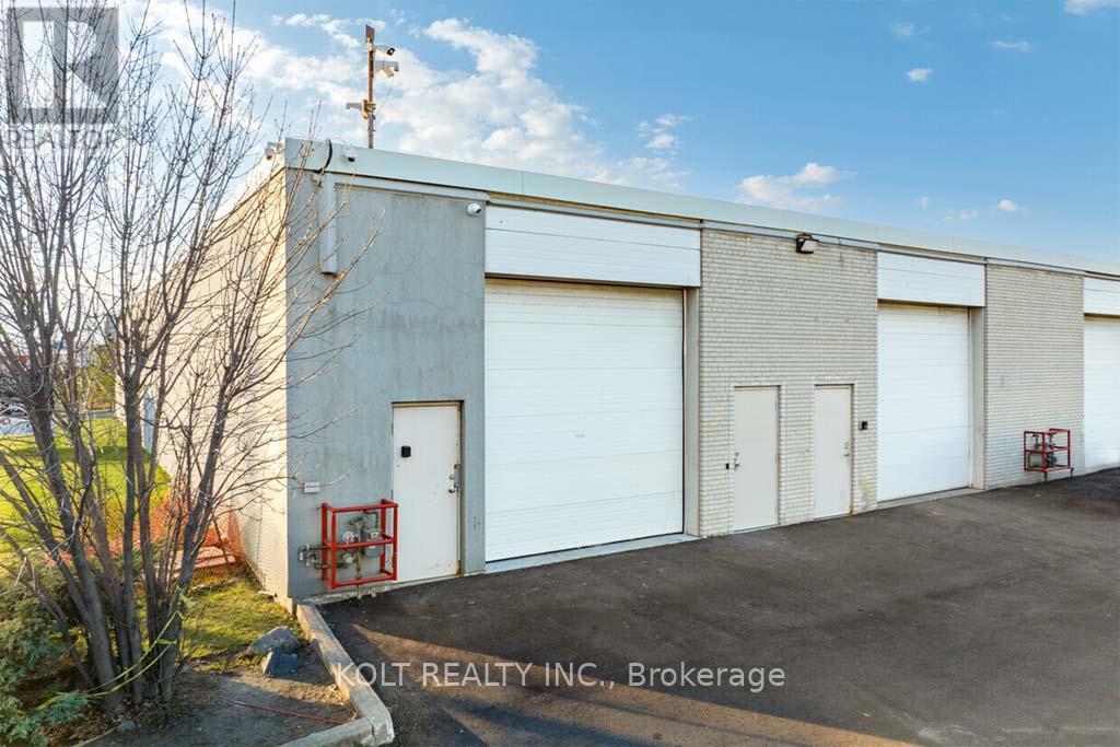20 - 1040 Martin Grove Road, Toronto, Ontario  M9W 4W4 - Photo 11 - W12179132