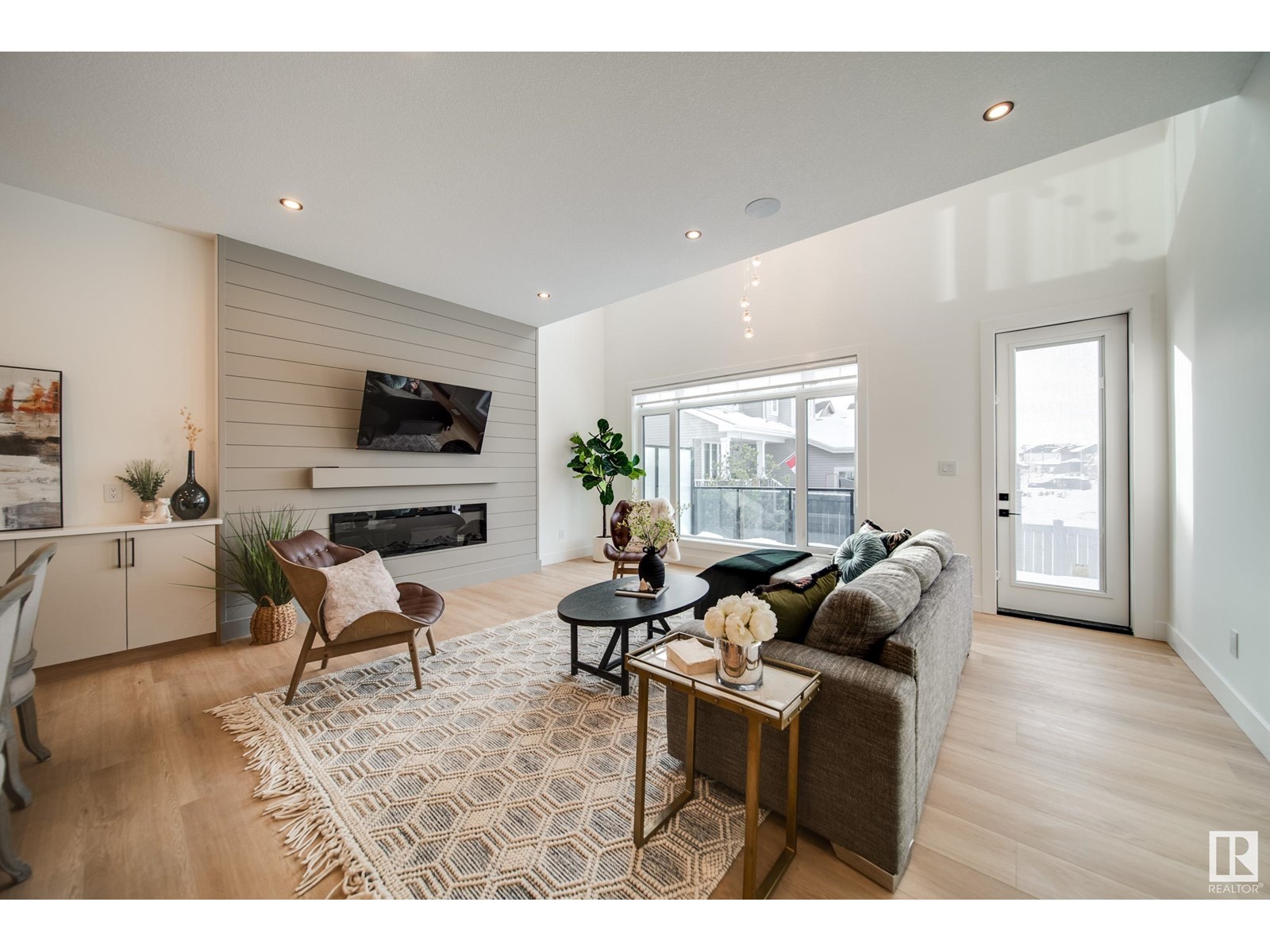 #1 20425 93 AV NW, Edmonton, Alberta
