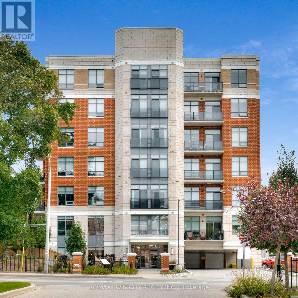 211 - 399 Queen Street S, Kitchener, Ontario  N2G 0C4 - Photo 2 - X12179095