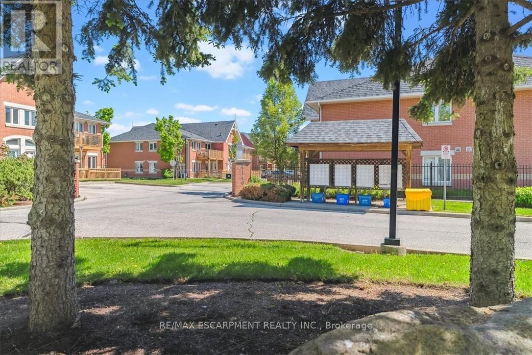 1102 - 4140 Foxwood Drive, Burlington, Ontario  L7M 4R4 - Photo 21 - W12179040