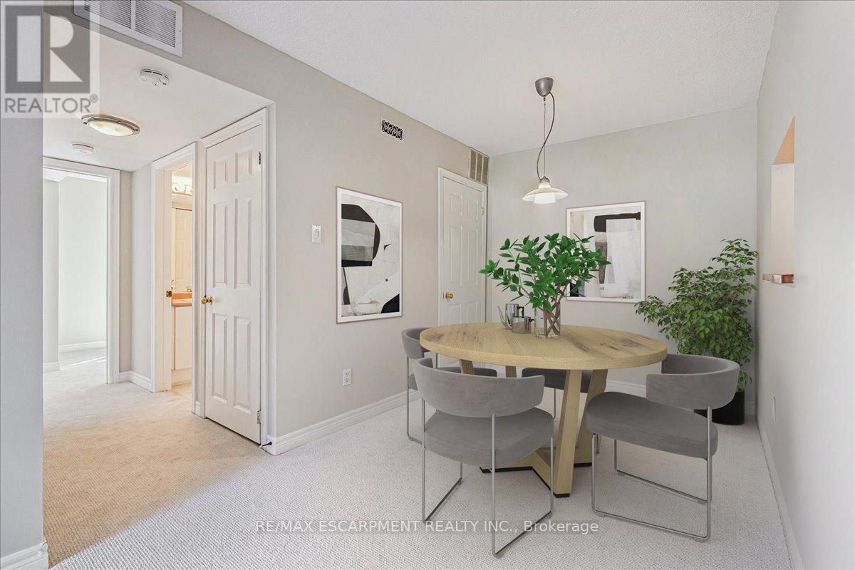 1102 - 4140 Foxwood Drive, Burlington, Ontario  L7M 4R4 - Photo 14 - W12179040