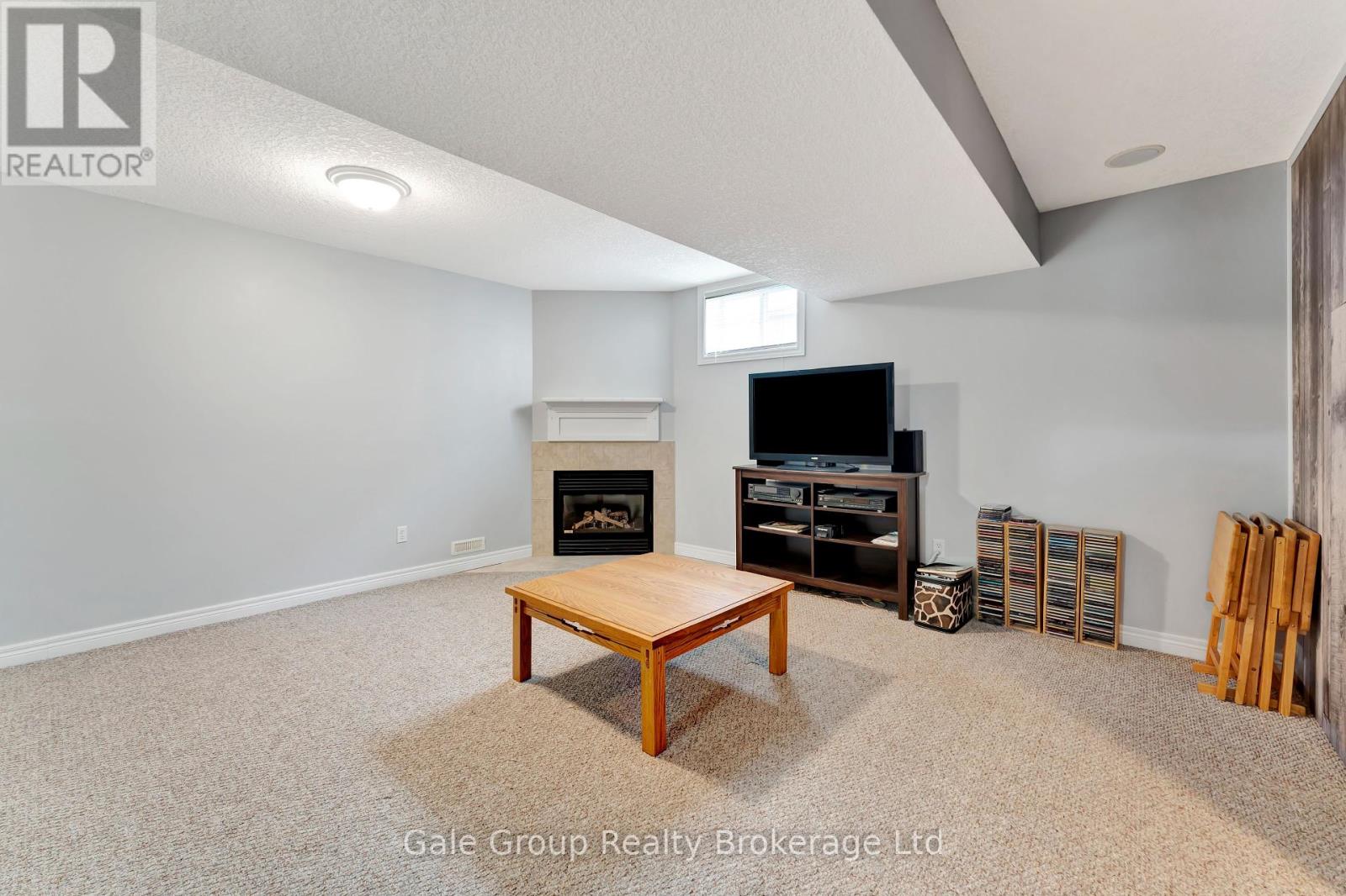 693 Southwood Way, Woodstock, Ontario  N4V 1H5 - Photo 19 - X12179282